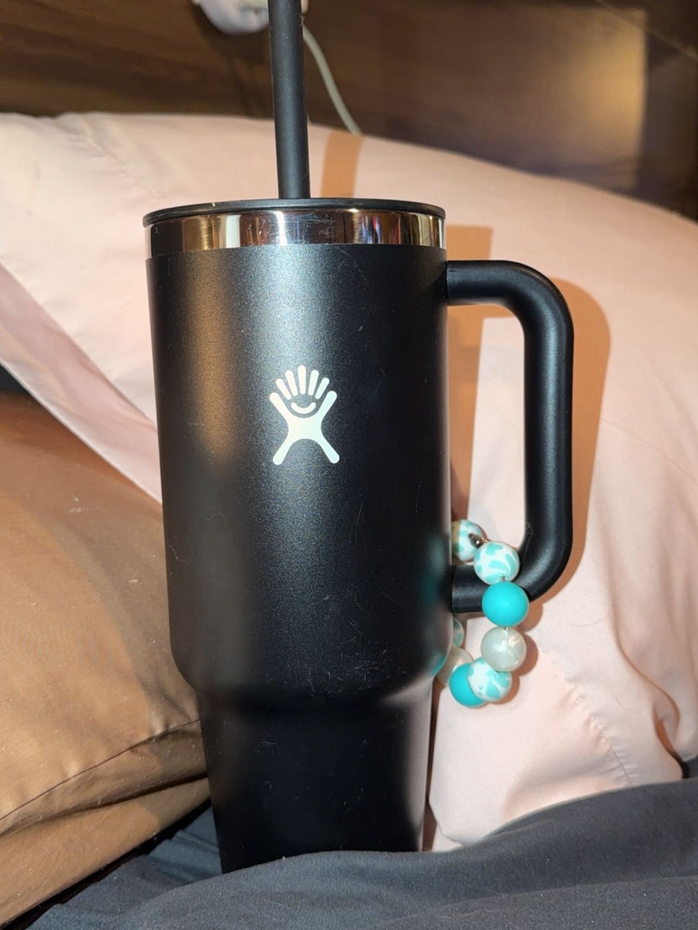 Hydro Flask Black Travel Mug with Handle and Straw